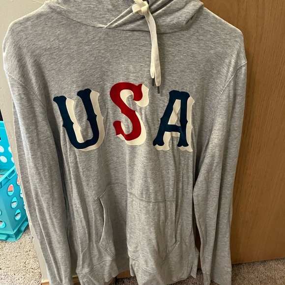 American Eagle sweater - Picture 2 of 2